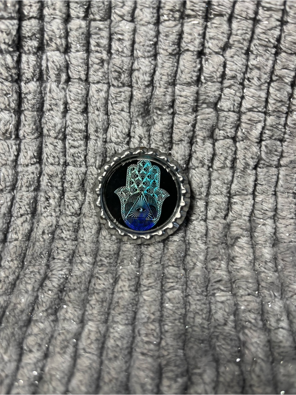 Hamsa Hand Bottlecap Pin in Black and Blue magnet